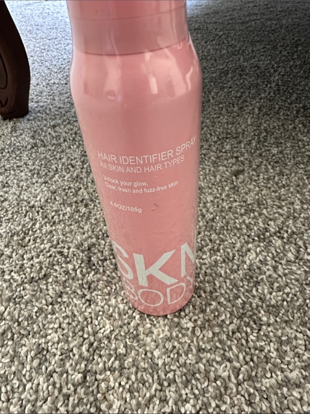 SKNBODY Hair Identifier Spray & Dermaplane Facial Razor Set - Picture 3 of 4
